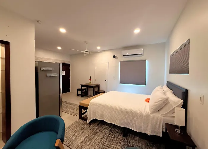 Hibisco Belize Aparthotel 4*